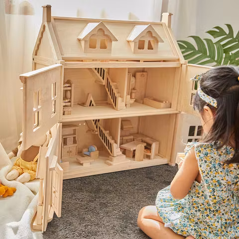 Dockhus i Trä - Plan Toys Viktorianskt Dockskåp Obehandlat Trä