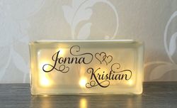 Glasblock Två namn med hjärta alt 5
