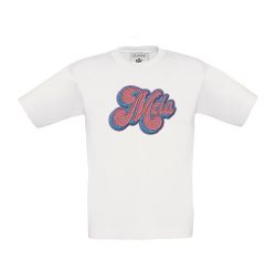 T-shirt med valfritt namn i brodyr