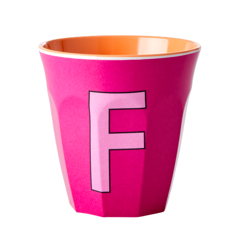 Melaminmugg bokstav F - fuchsia