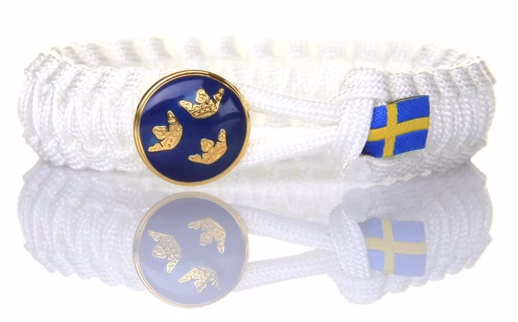 Snow in Sweden - Royal Crown