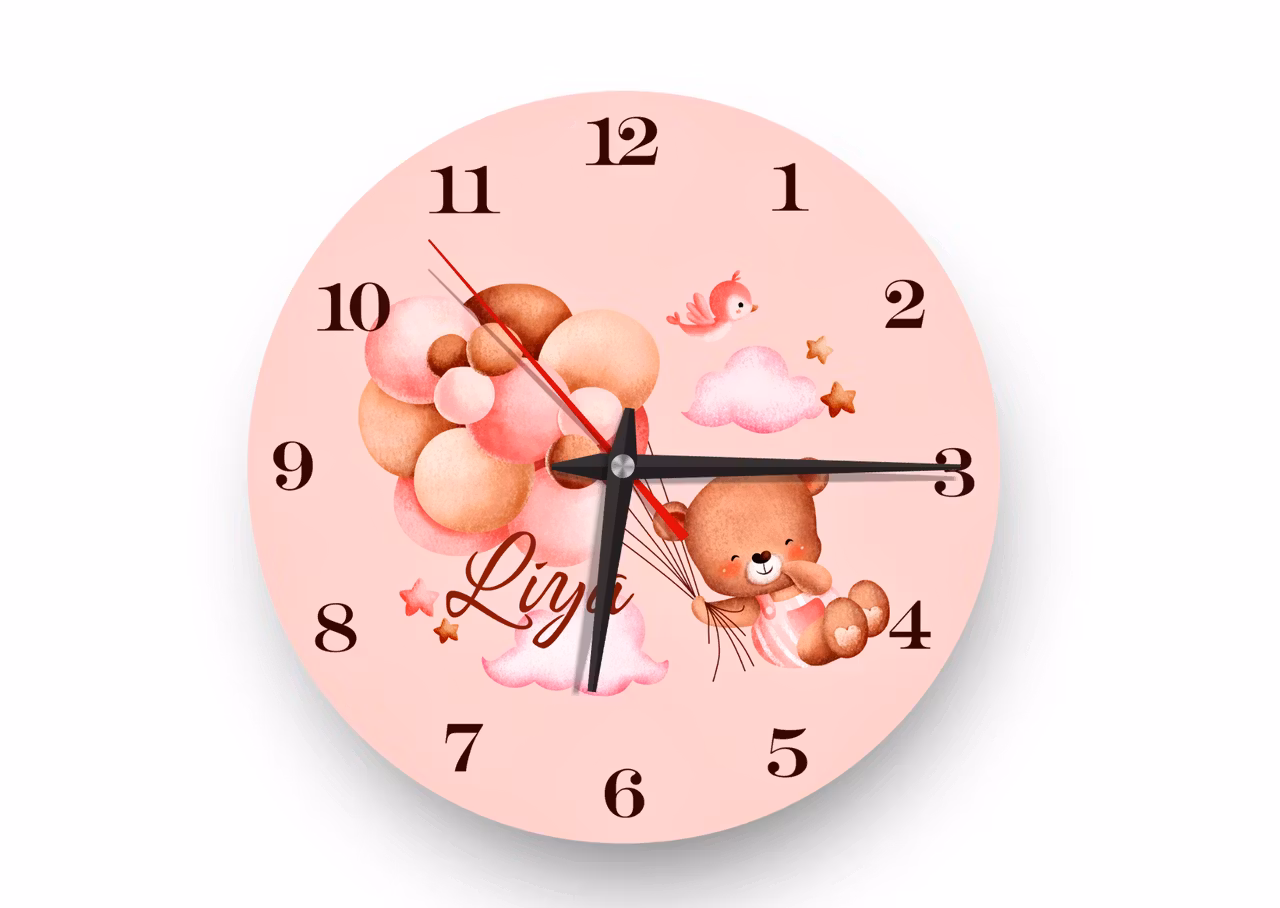 Väggklocka till tjejrum - Nalle baby