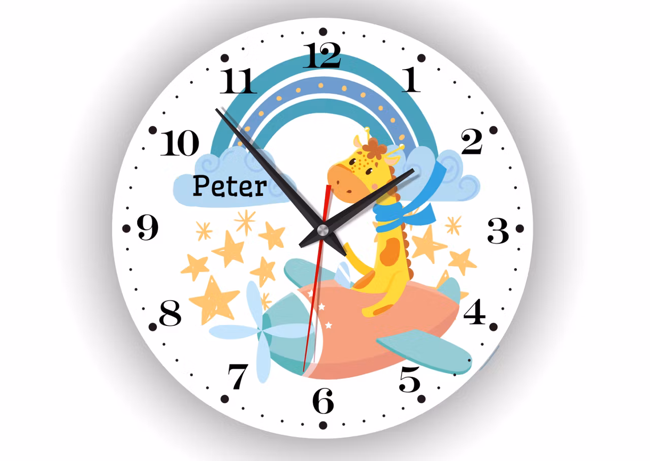 Väggklocka till barnrum - Giraffe och Regnbåge