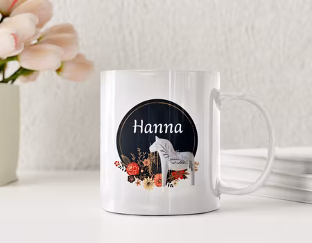 Personlig mugg med Dalahäst och namn – traditionell svensk present