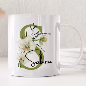 Personlig mugg med initial och orkidé – stilren monogram-present
