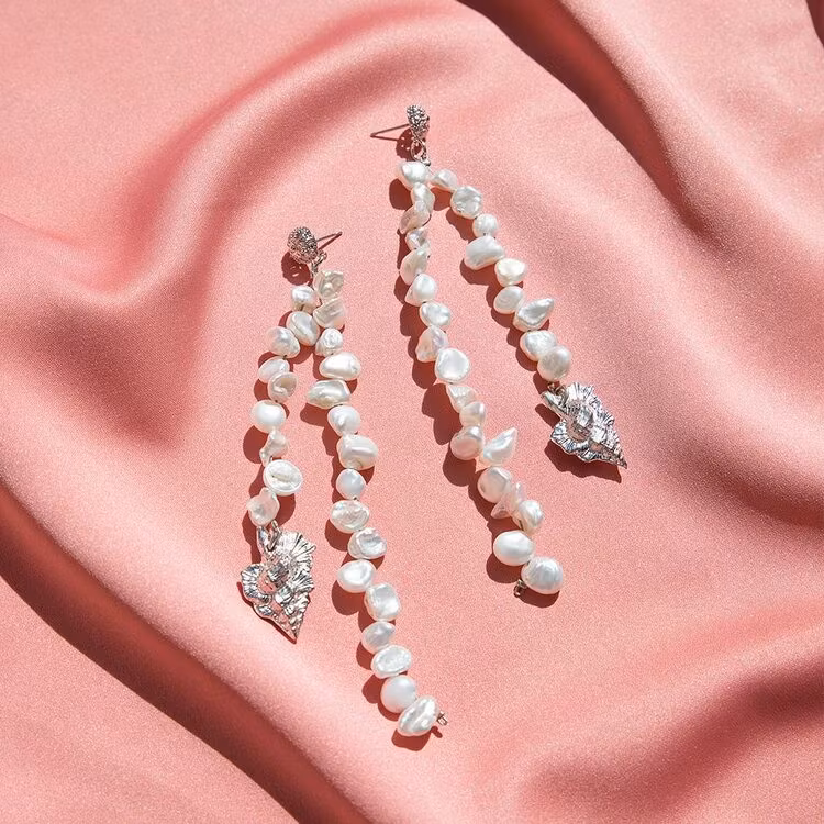 Luisa Earrings / Pearl