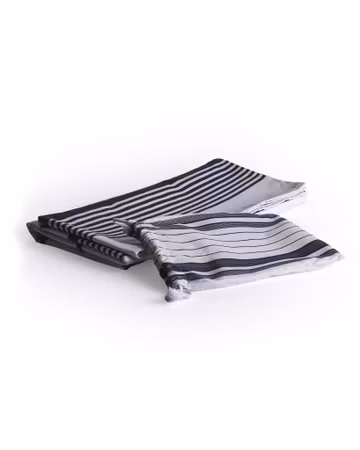 Microfiberhandduk från Maison Trique - Navy