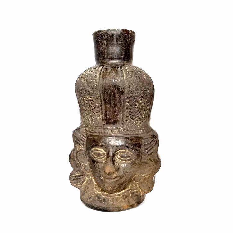 Maya noin (700-1350 jKr) Chimu-keramiikka