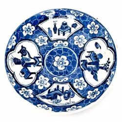 Marchio Kangxi (1644-1912) Piatto in porcellana cinese