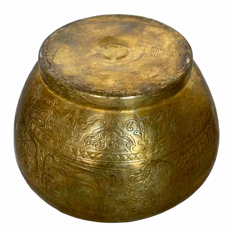 Antyczna podszewka zewnętrzna, mosiądz, z grawerowanymi kwiatami i napisami