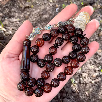 Gammal naturlig baltisk bärnsten radband, 65 gram