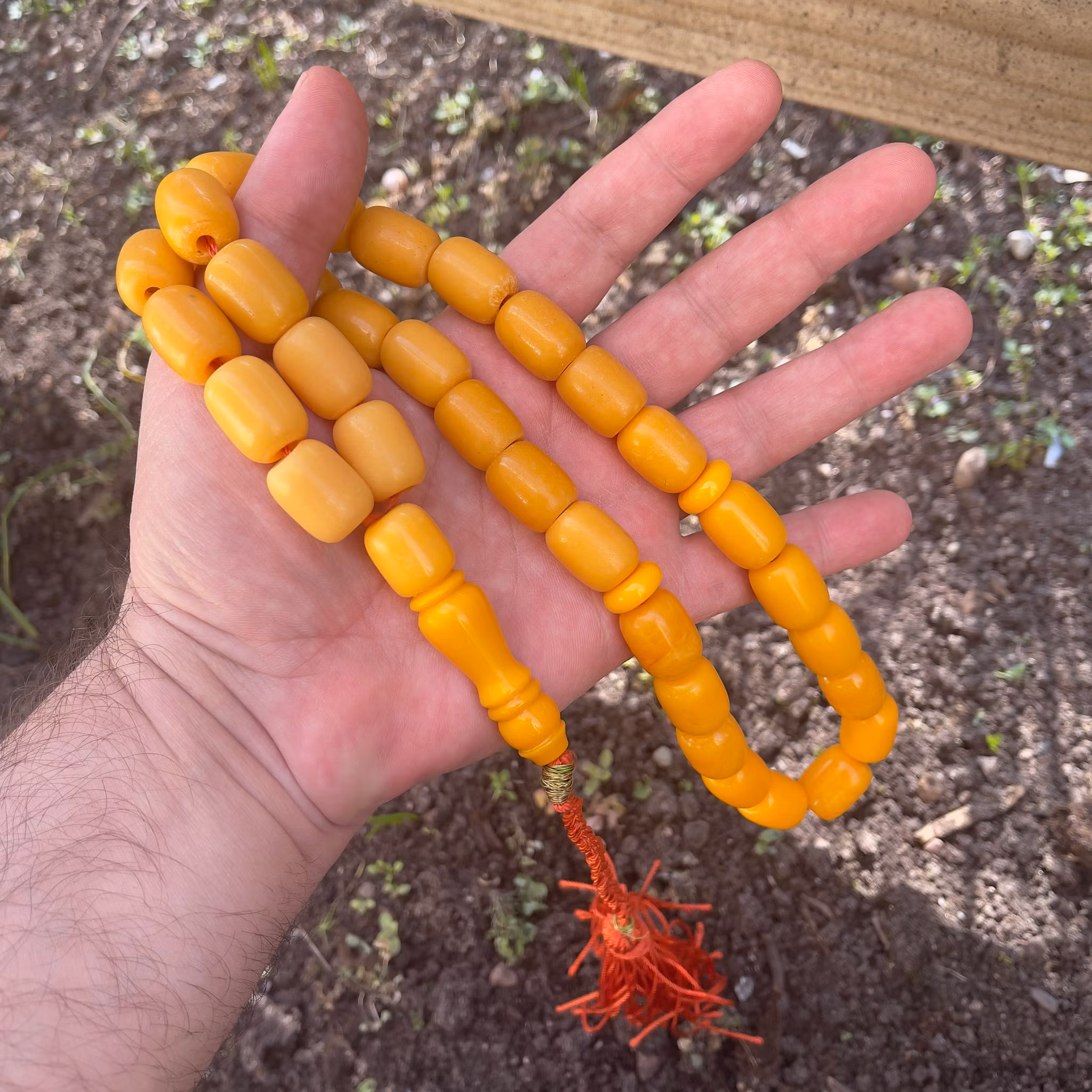 Antikk Mesteka rosenkrans, 33 perler, 112 g