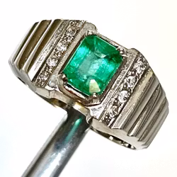 1,40 karat naturlig smaragd, handgjord silverring med certifikat