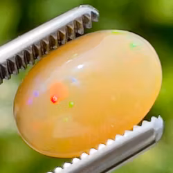 2,95 Karat Naturlig obehandlad Opal