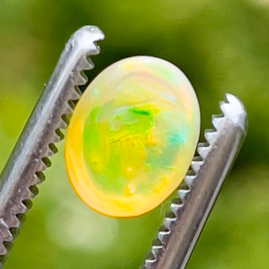 1,20 karatowy naturalny nieobrobiony opal