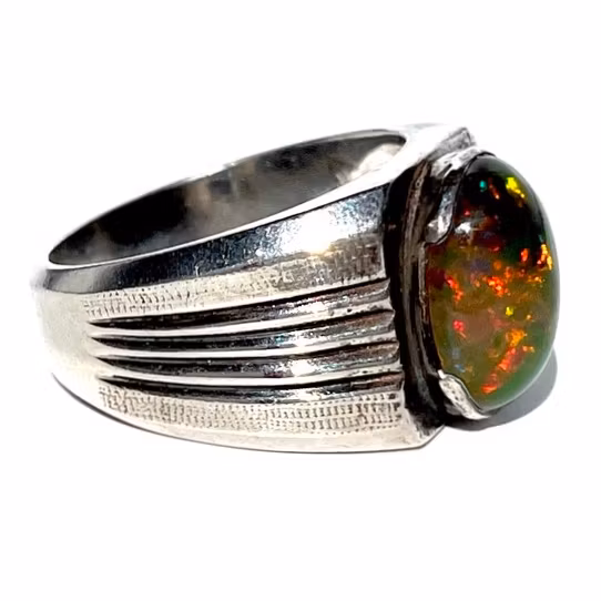 6,75 karat naturlig Opal, sølvring med sertifikat
