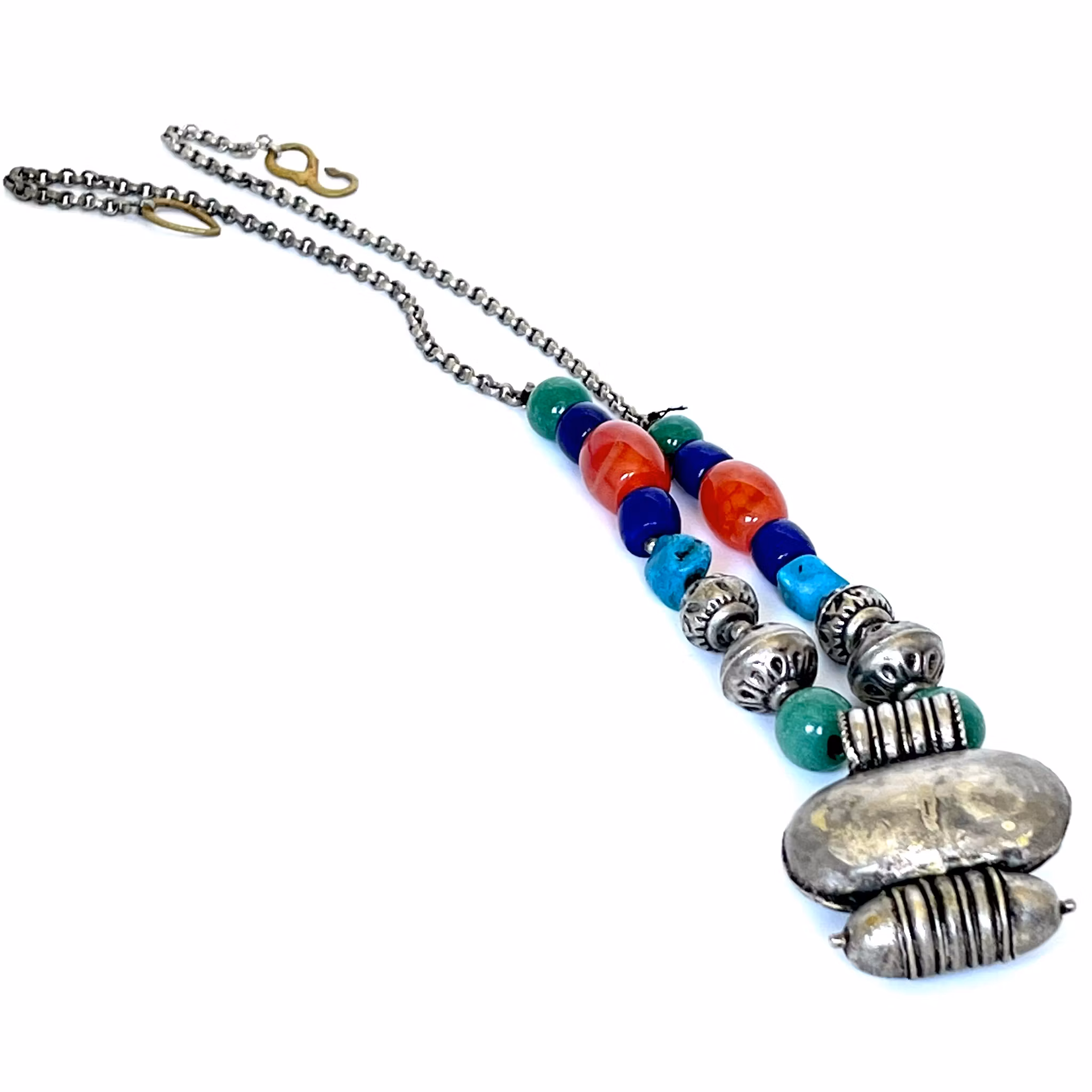 Antiikkinen kaulakoru