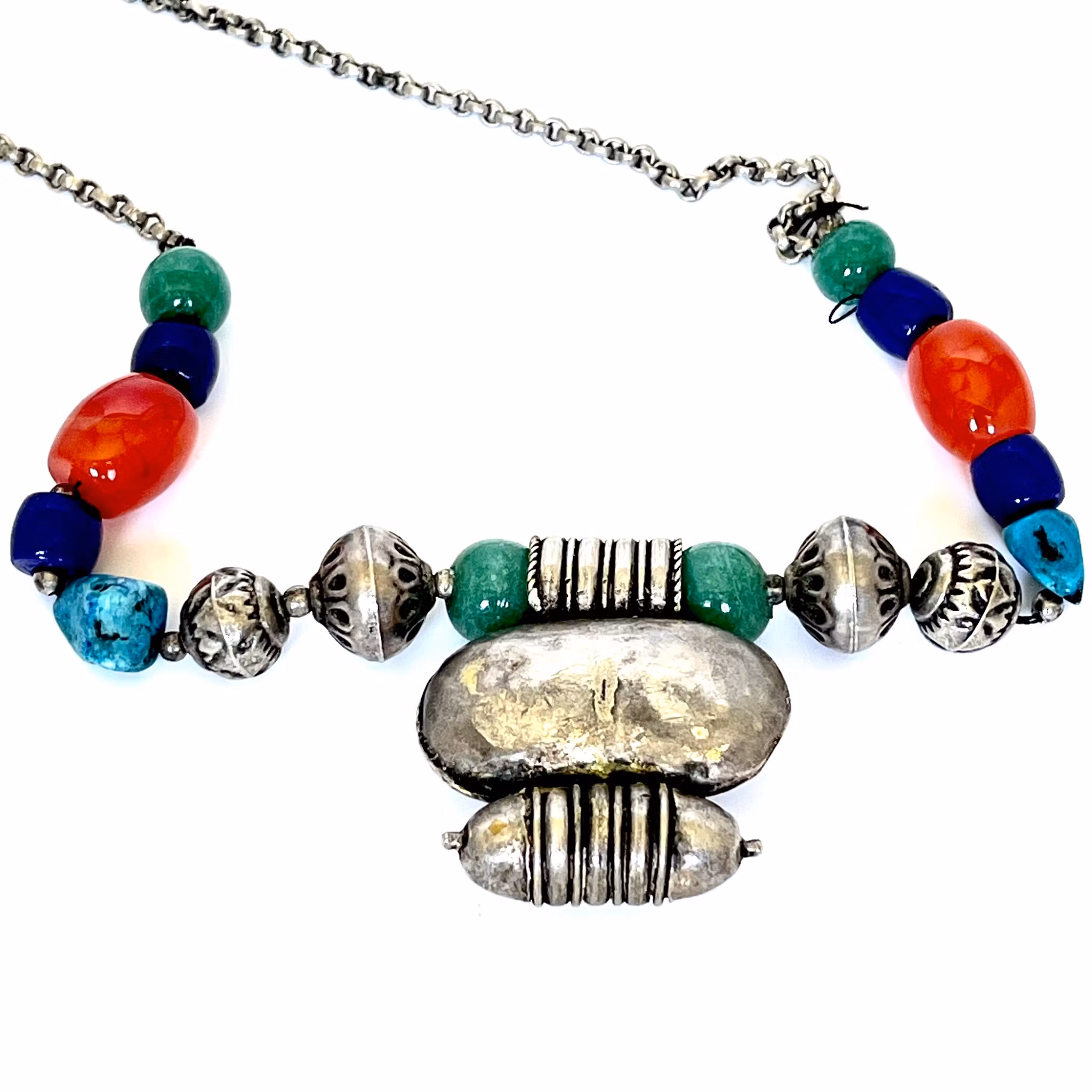 Antiikkinen kaulakoru