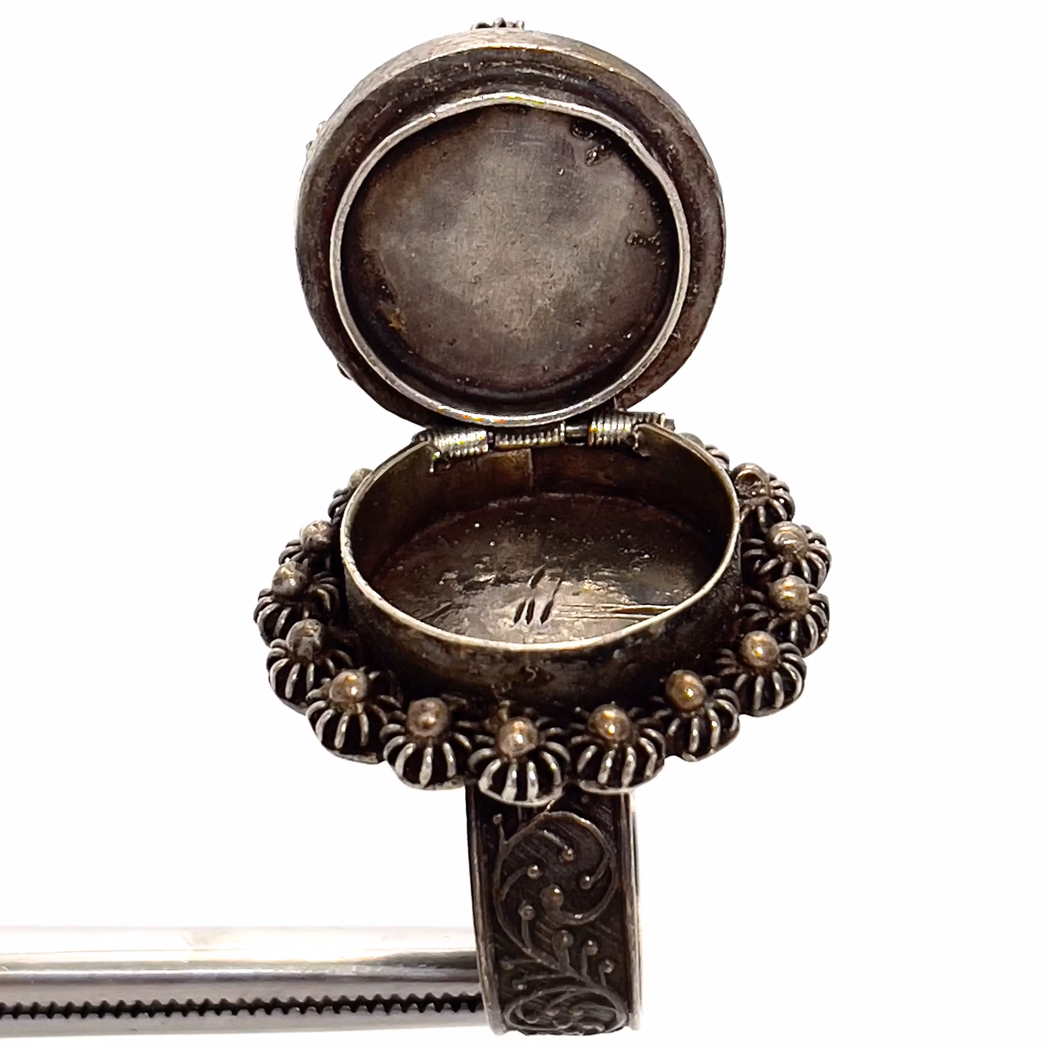 Antik Osmansk silverring med naturlig Turkos