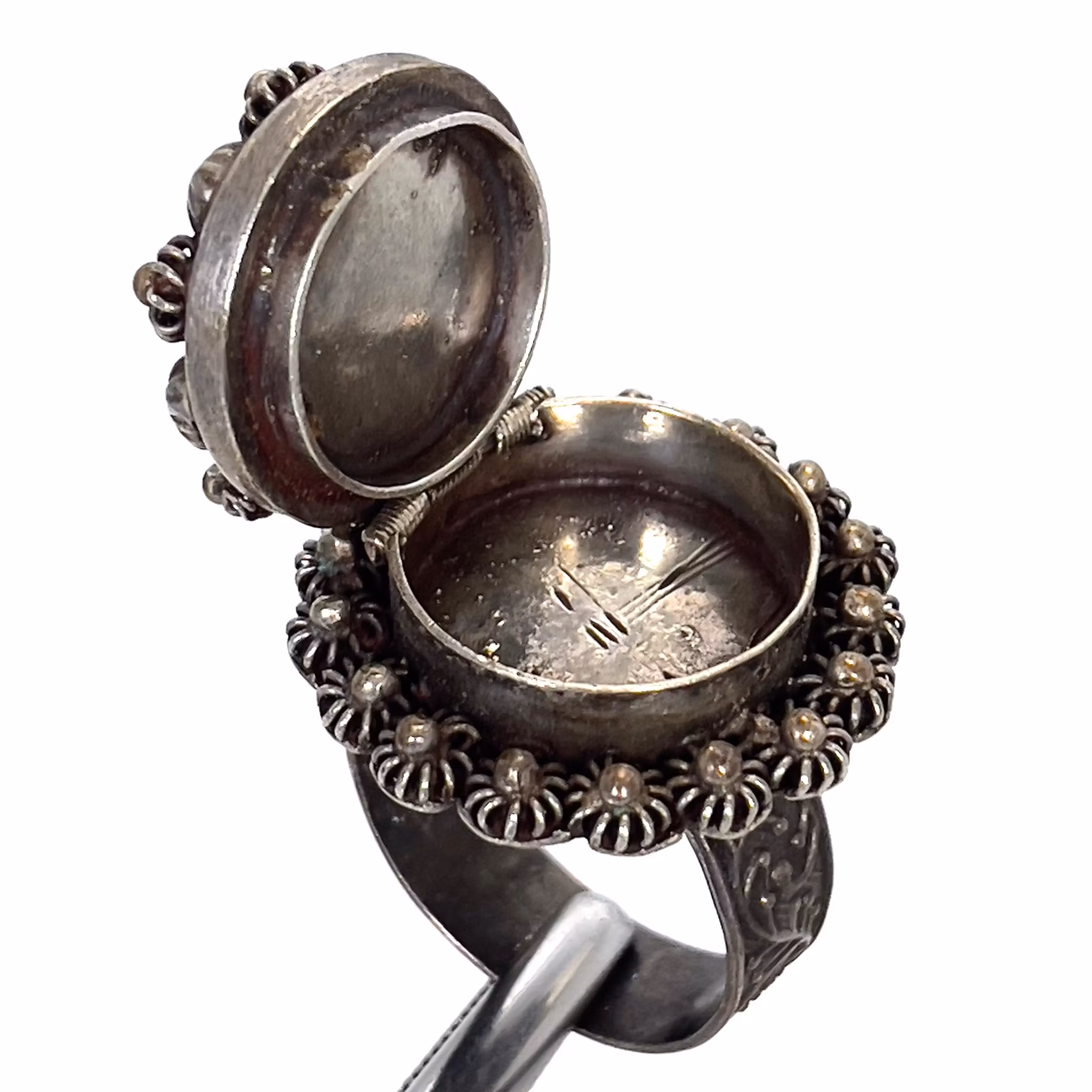 Antik Osmansk silverring med naturlig Turkos