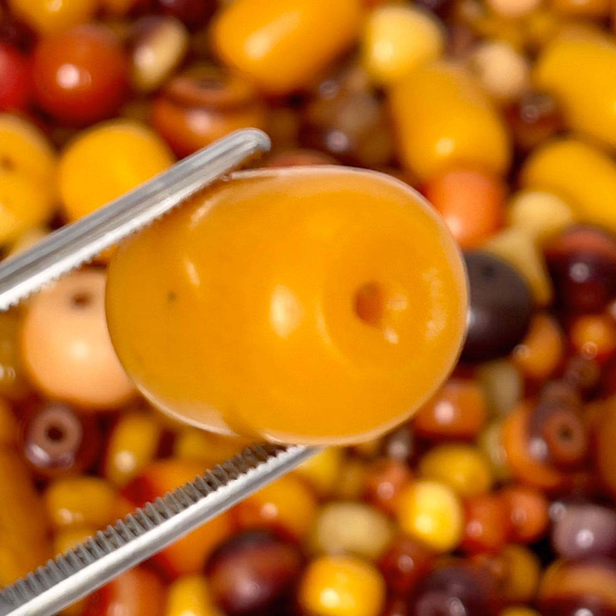 Gammal bakelit blandade pärlor 954 g