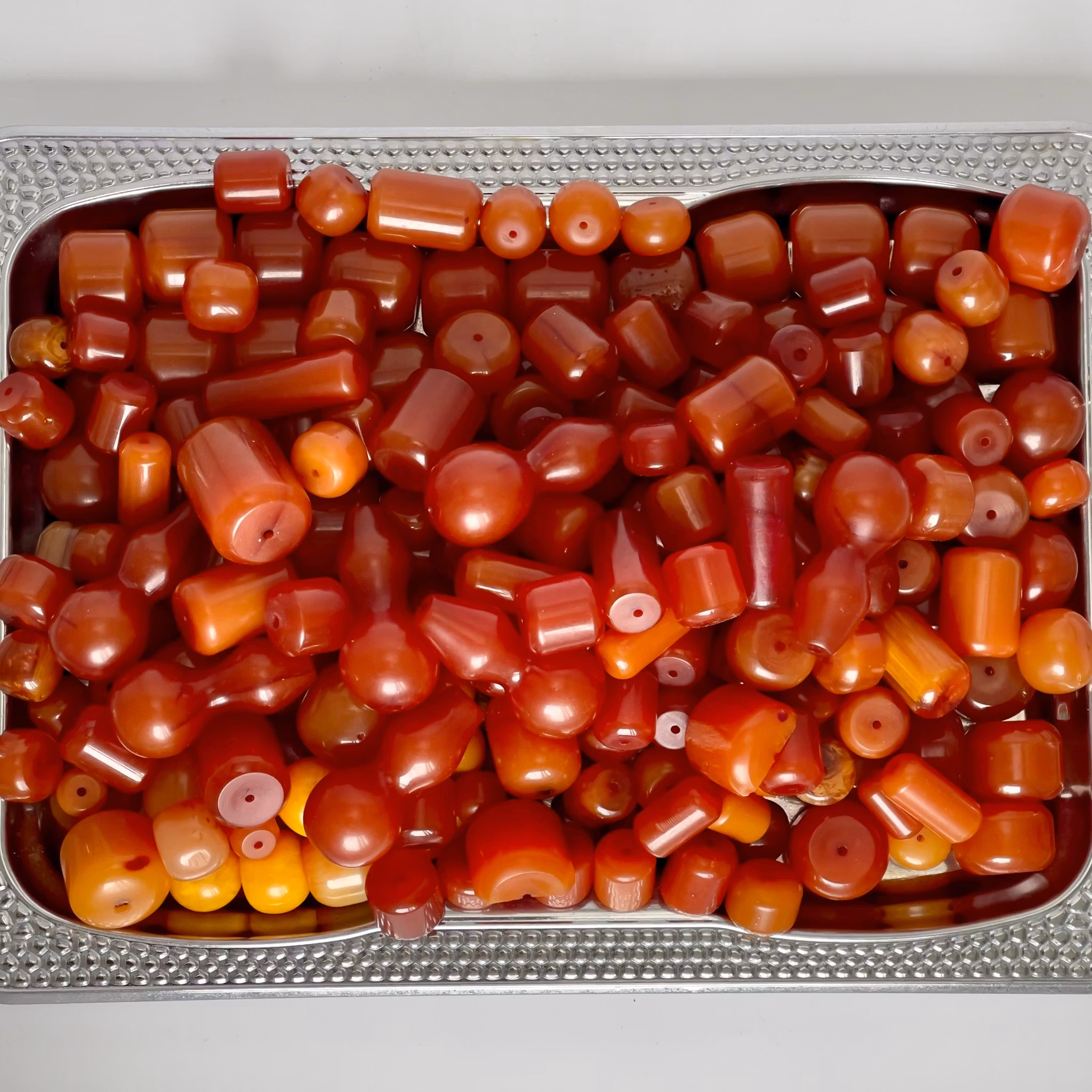 Gammal bakelit blandade pärlor 2080 g