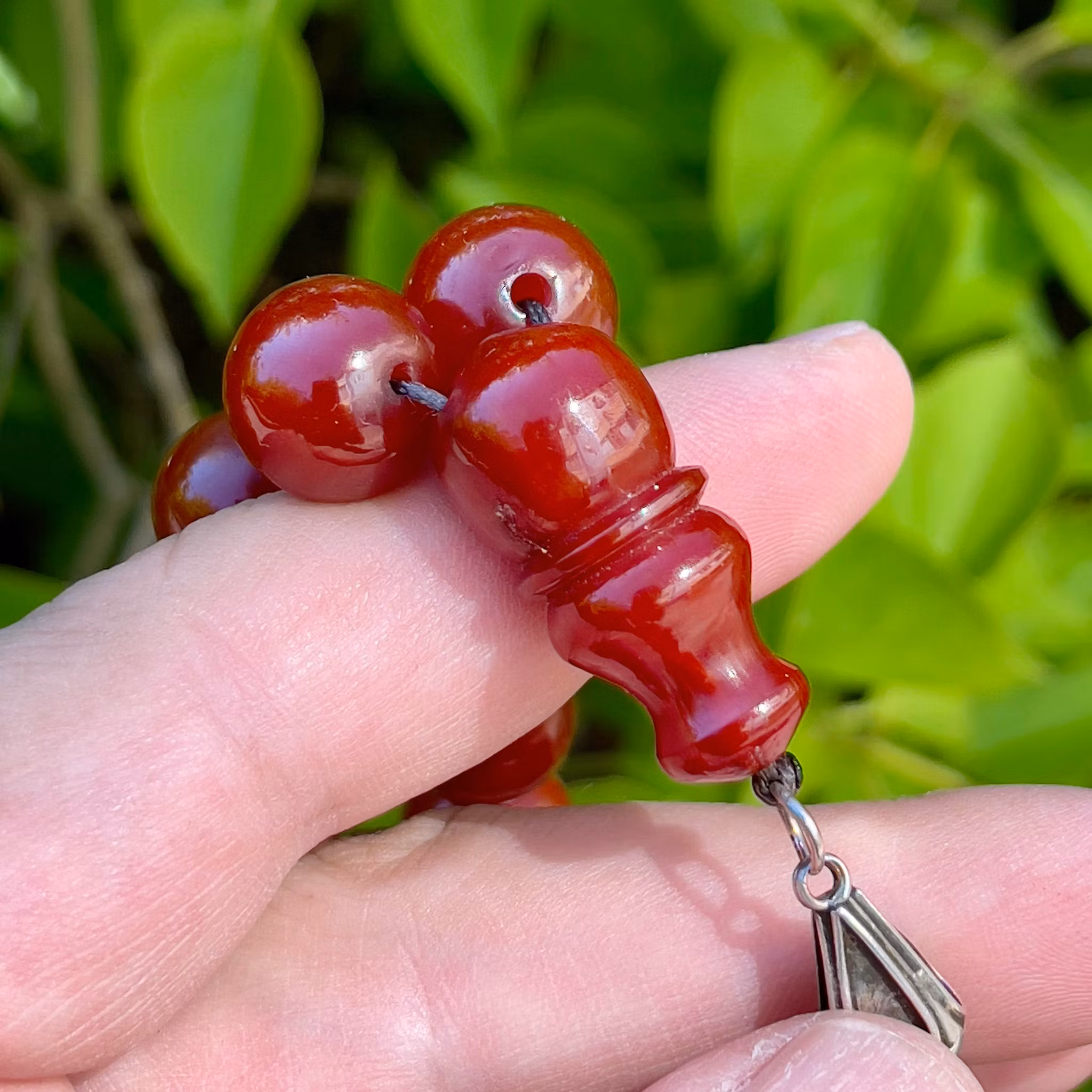 Gammel kirsebærbakelit rosenkrans, 65 g