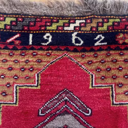 Handknuten gammal orientalisk galleri mattan, Daterad 1962, ca 380 x 110 cm