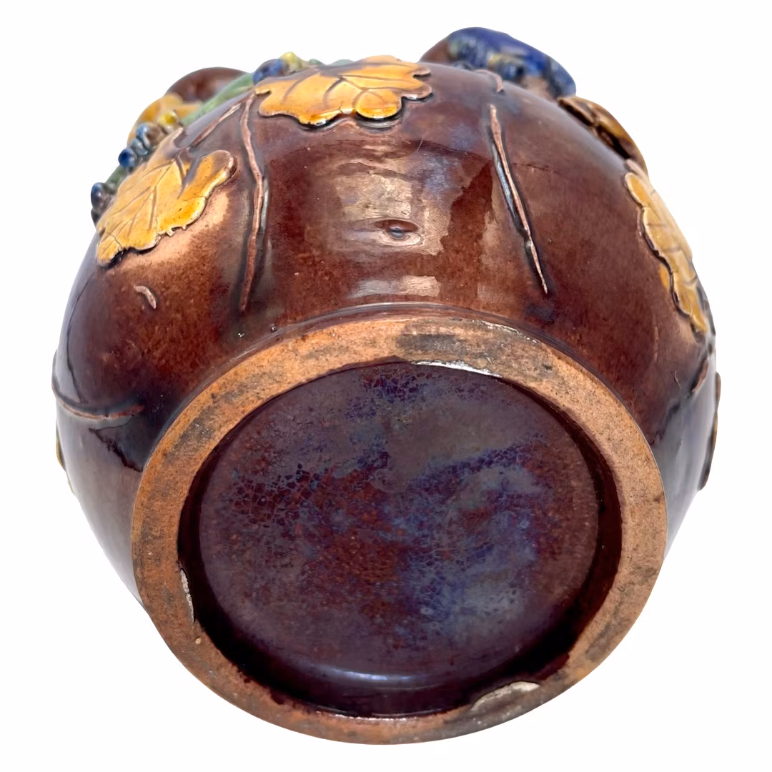 Qing dynasty (1644 -1912) Chinese ceramic tulip vase