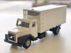 Efsii Toys truck Lima Italy