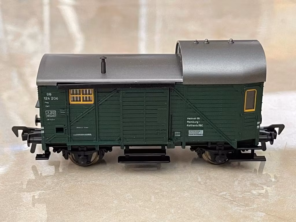 Fleischmann Vagn 124 206 DB 5300 HO