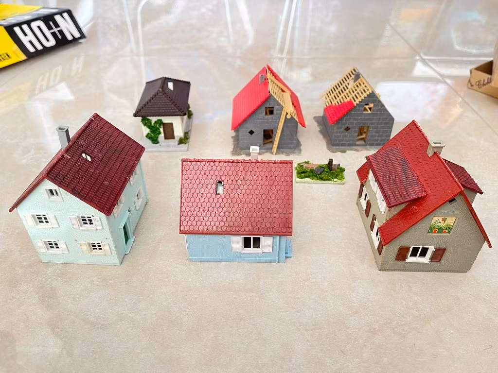 Mallirautatietalo 6 kpl