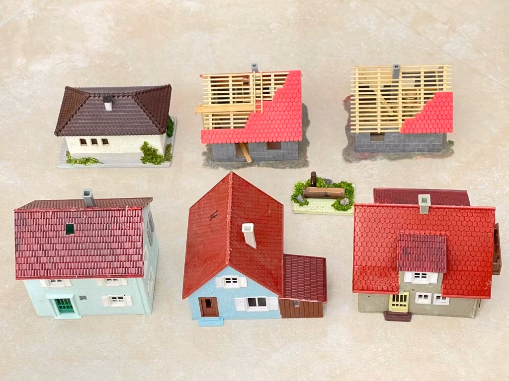 Mallirautatietalo 6 kpl