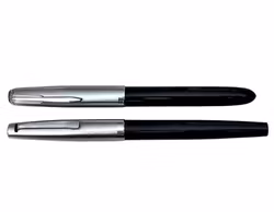 Två Reservoarpennor en Perfecto Superior stift i 14K guld och Penol