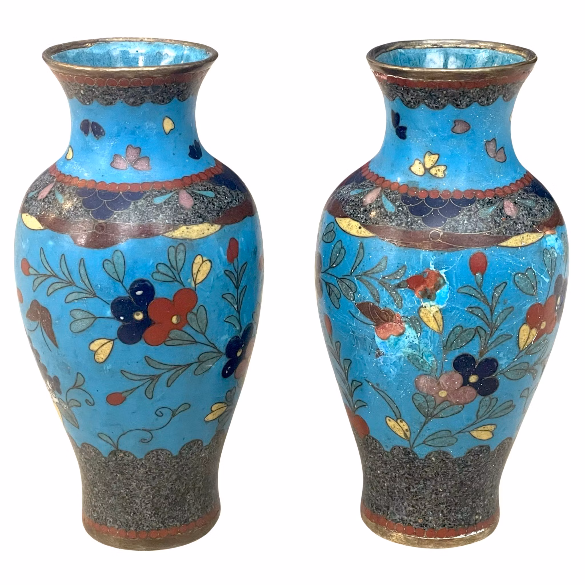 Ett par orientaliska cloisonné vaser, 1800-talet