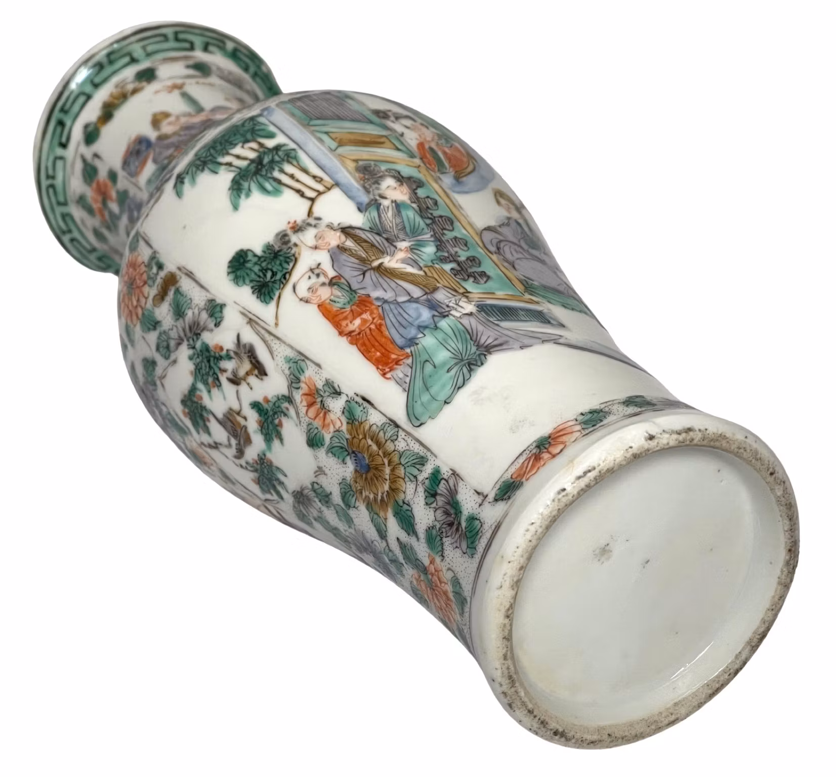 China, Qing dynasty (1644-1912) porcelain vase