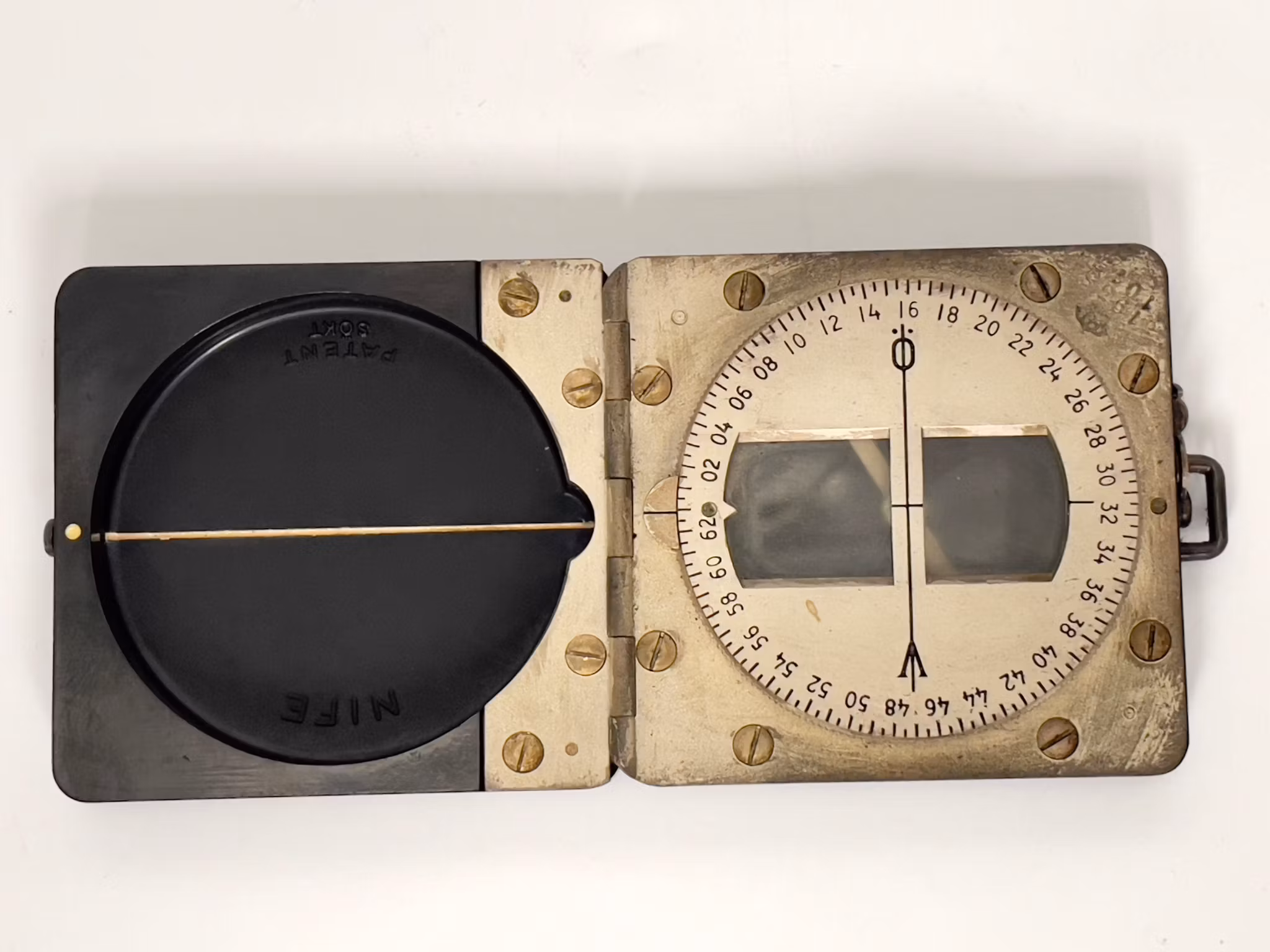 Kompas NIFE 1935, Szwecja