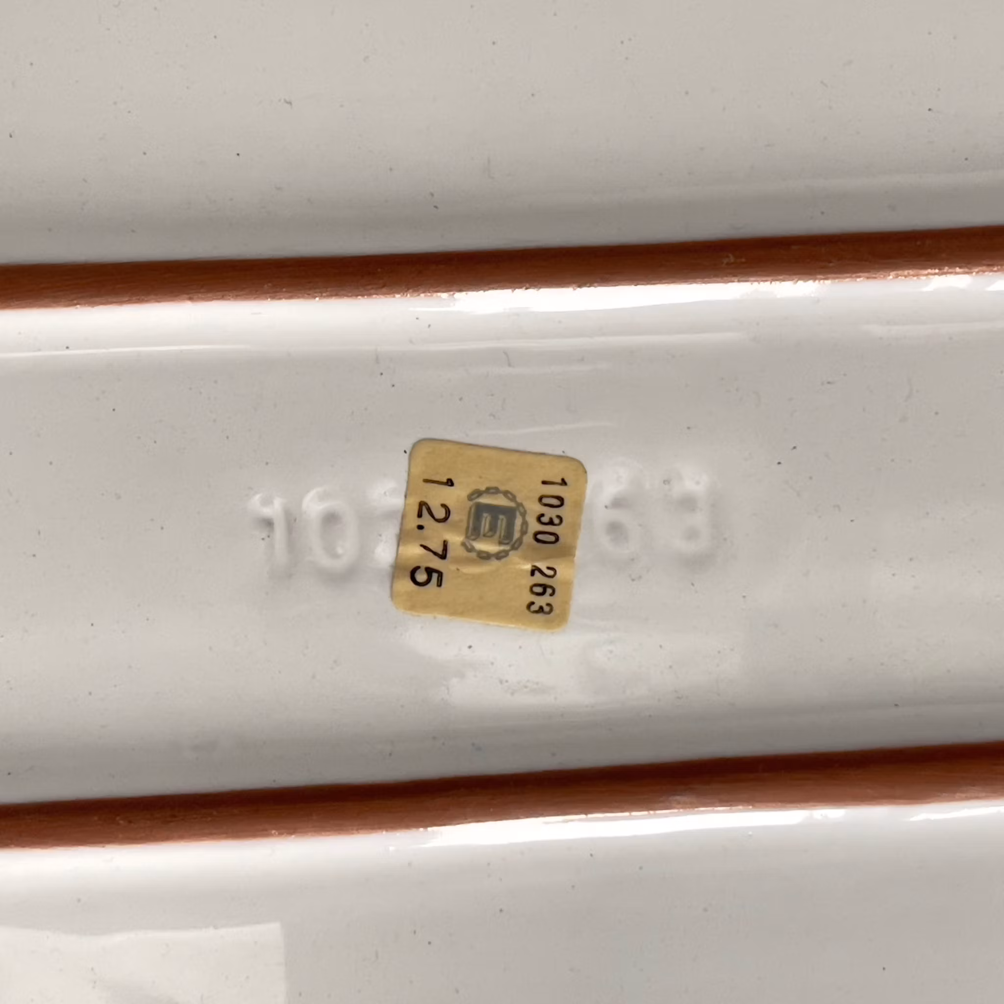 Stacking porcelain dishes, motifs of fish