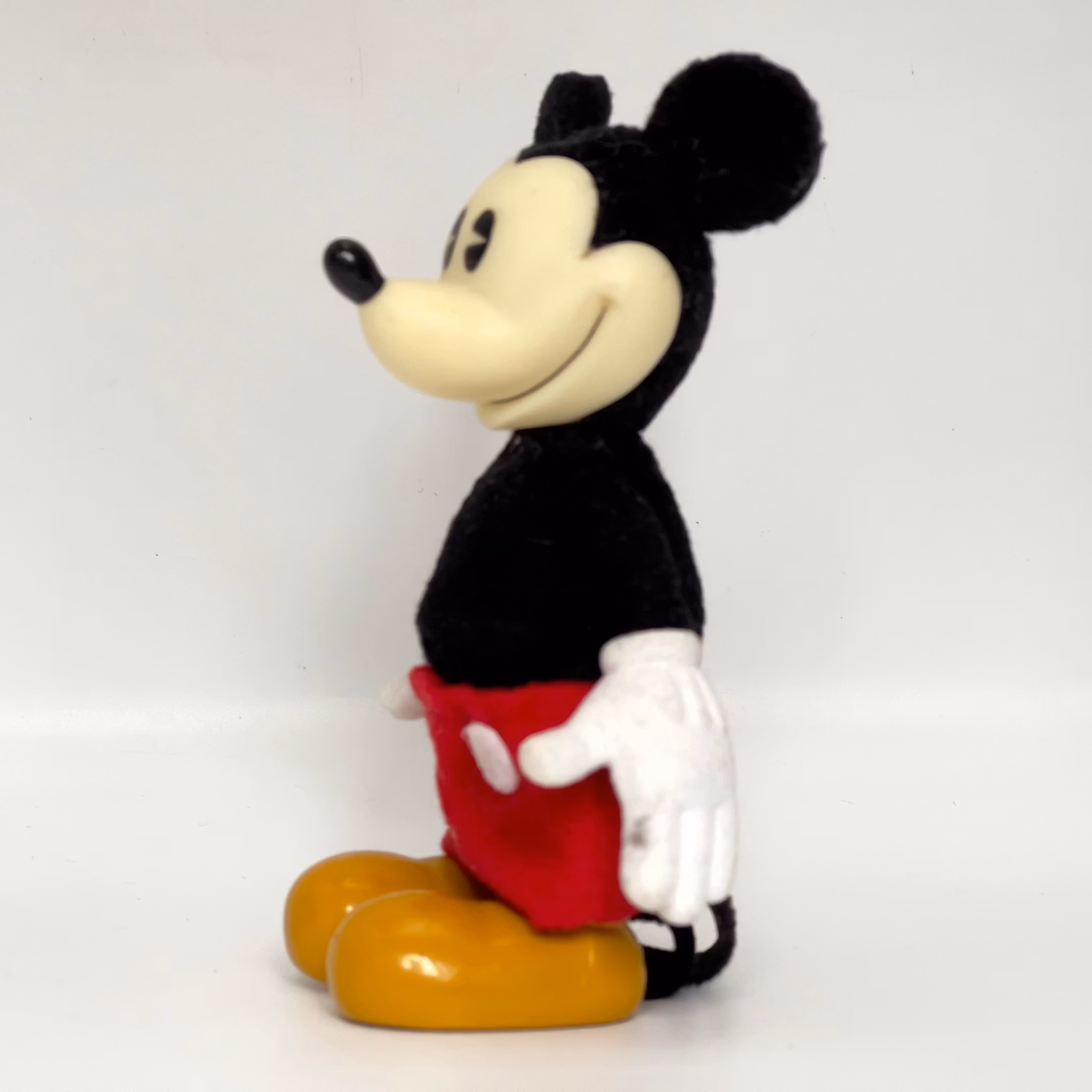 Disneys Mickey-Mouse-Plüsch, Sekiguchi