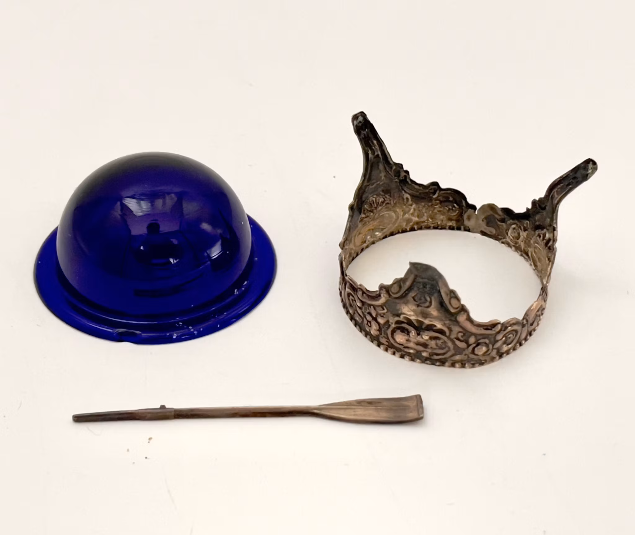 Salero, plata 880, cristal azul