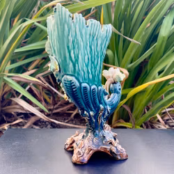 Bowl on foot, majolica, late 19th century