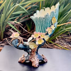 Bowl on foot, majolica, late 19th century