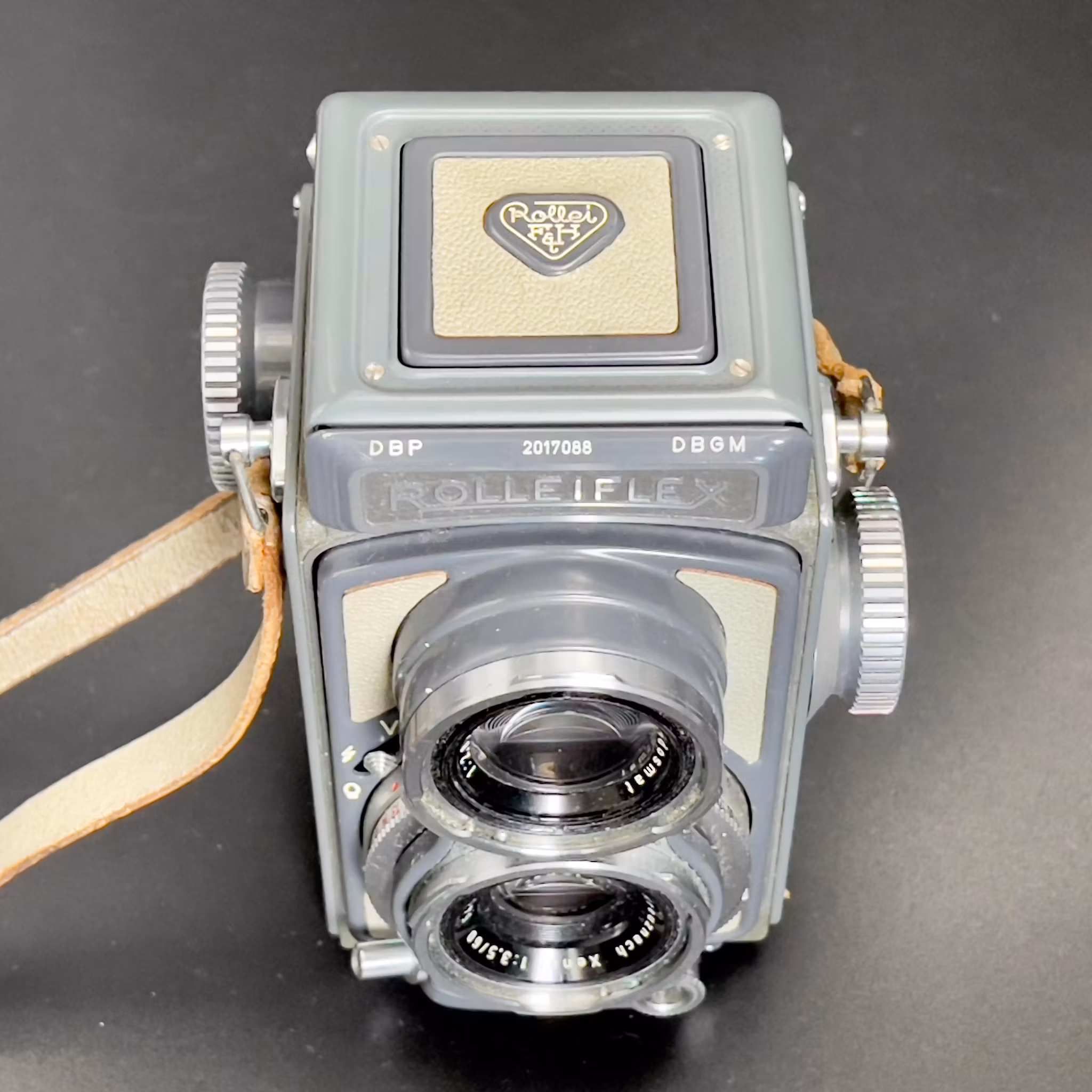 Rolleiflex DBP DBGM kamera med etui og brugermanual på engelsk