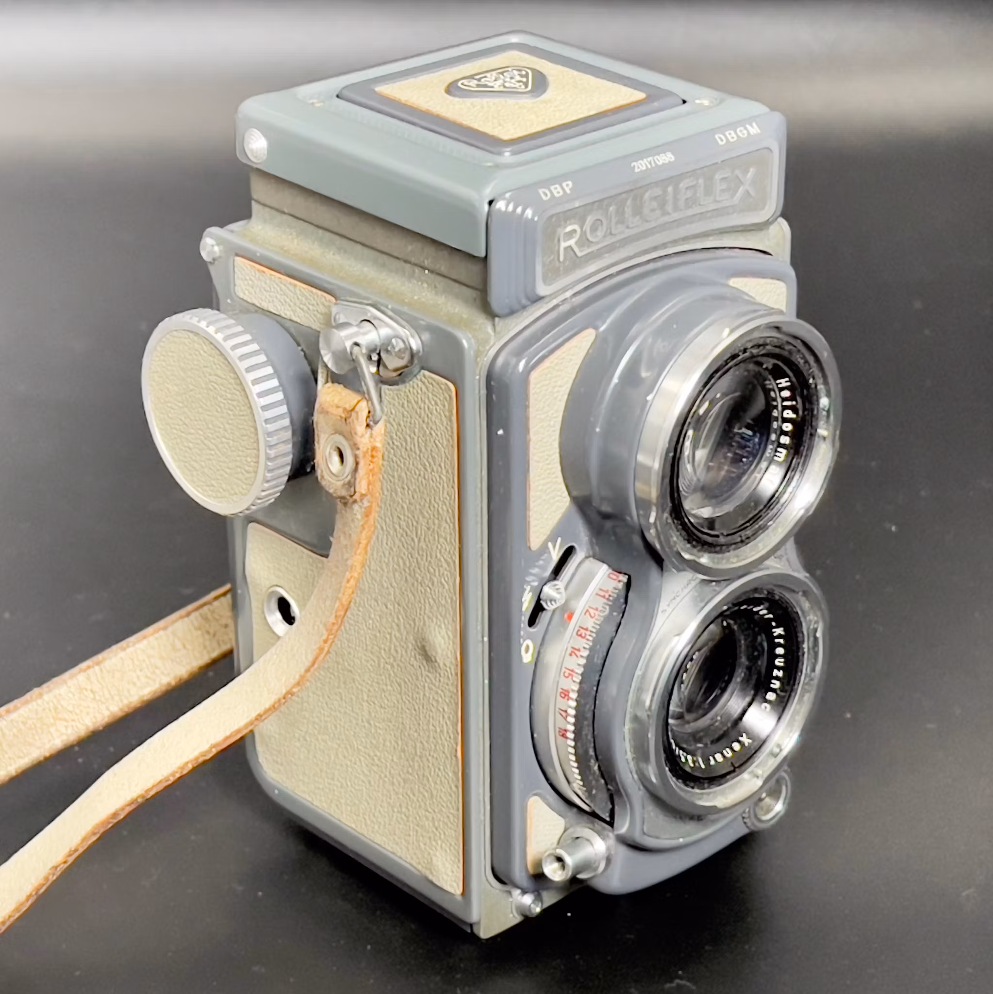 Rolleiflex DBP DBGM kamera med etui og brugermanual på engelsk
