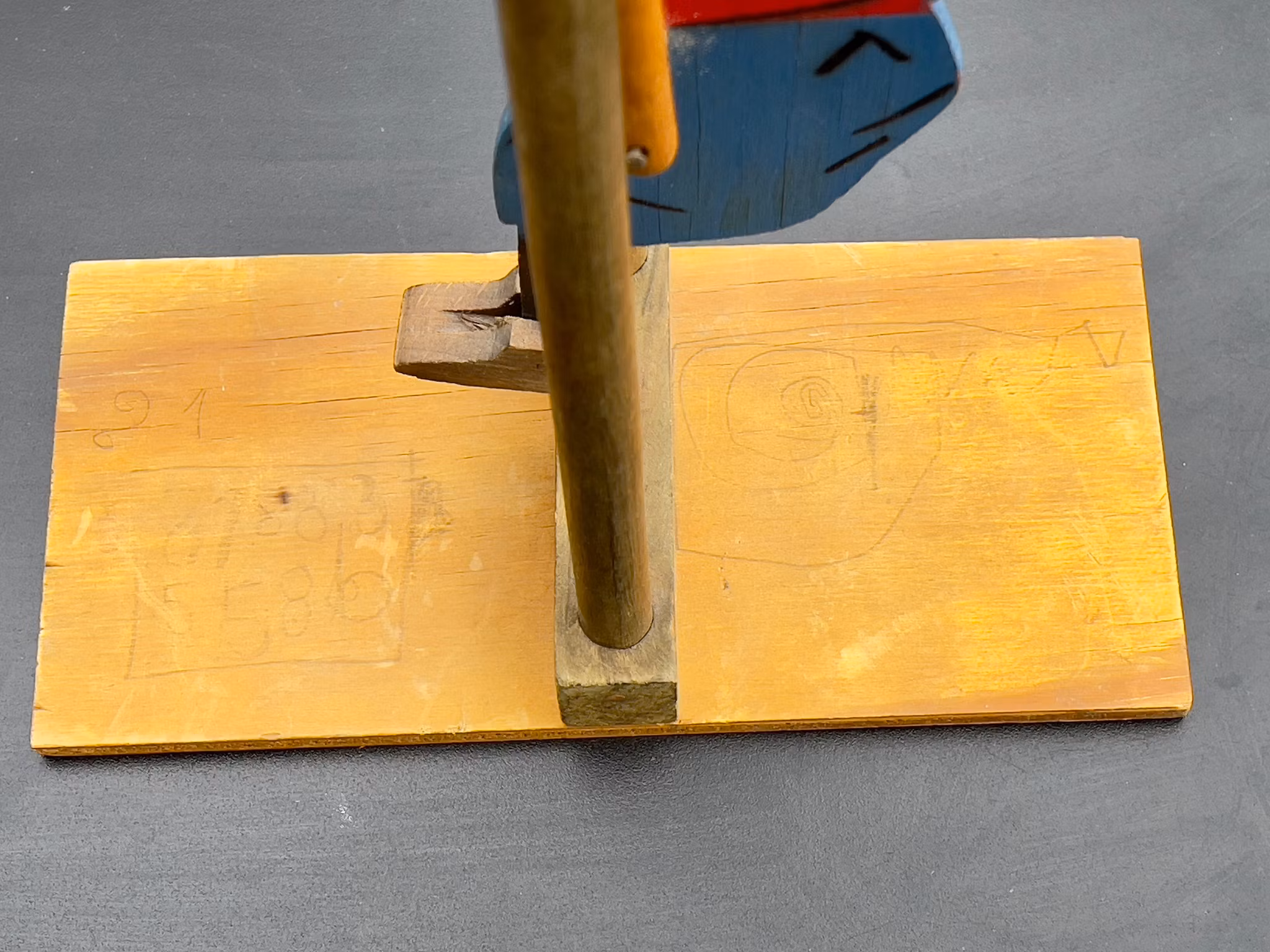 Jouet en bois Kronblom et Malin, vers 1930, signé