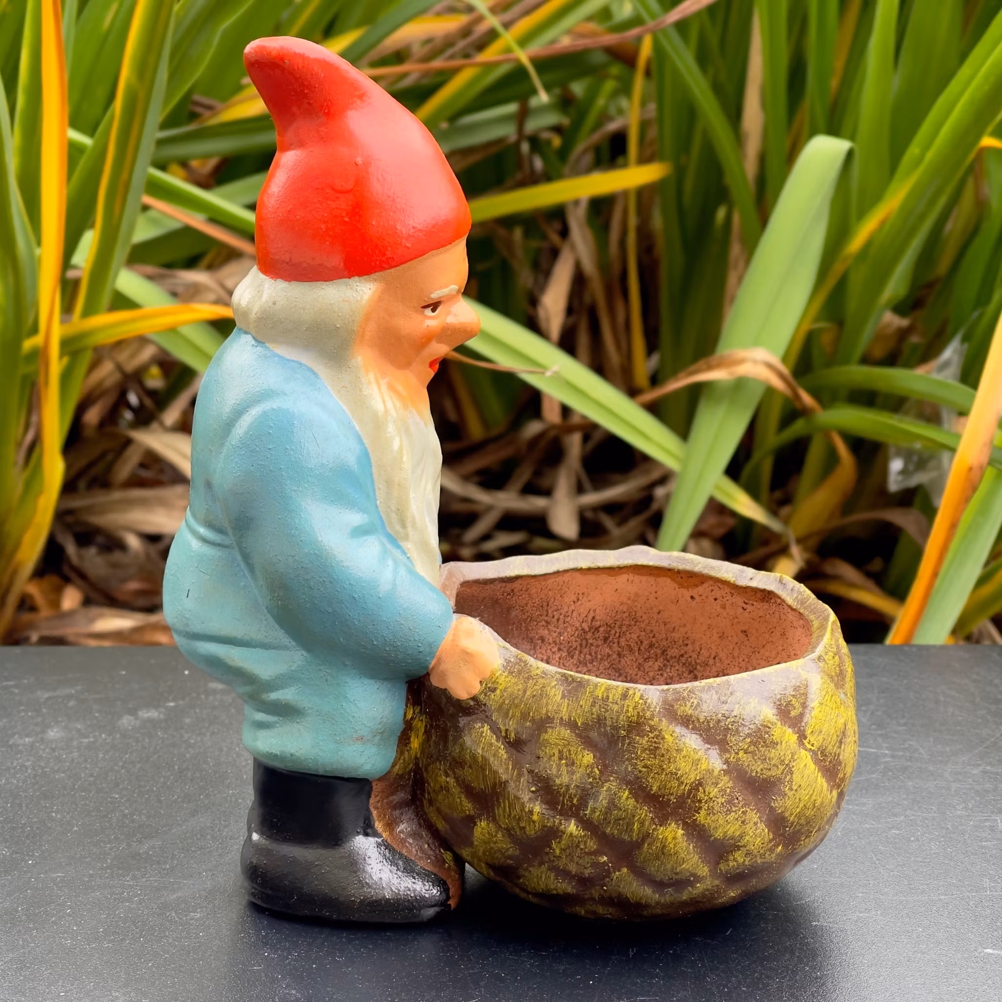 Eldre nisseterrakotta