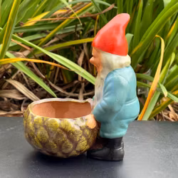 Older Santa terracotta