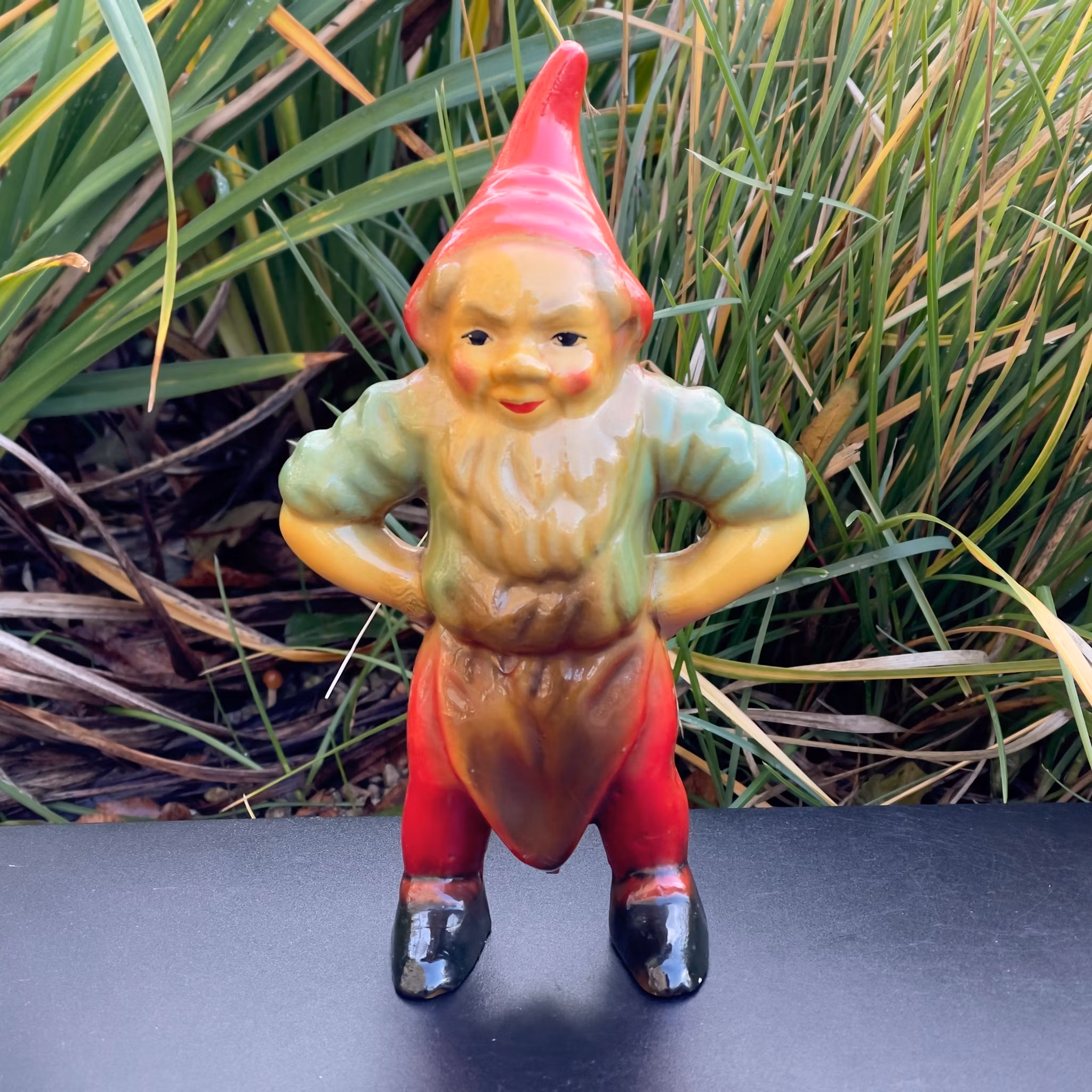 Antieke Tomte, terracotta, begin 20e eeuw