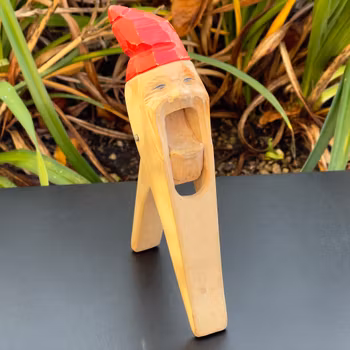 Äldre nötknäckare / nötknäppare, tomte