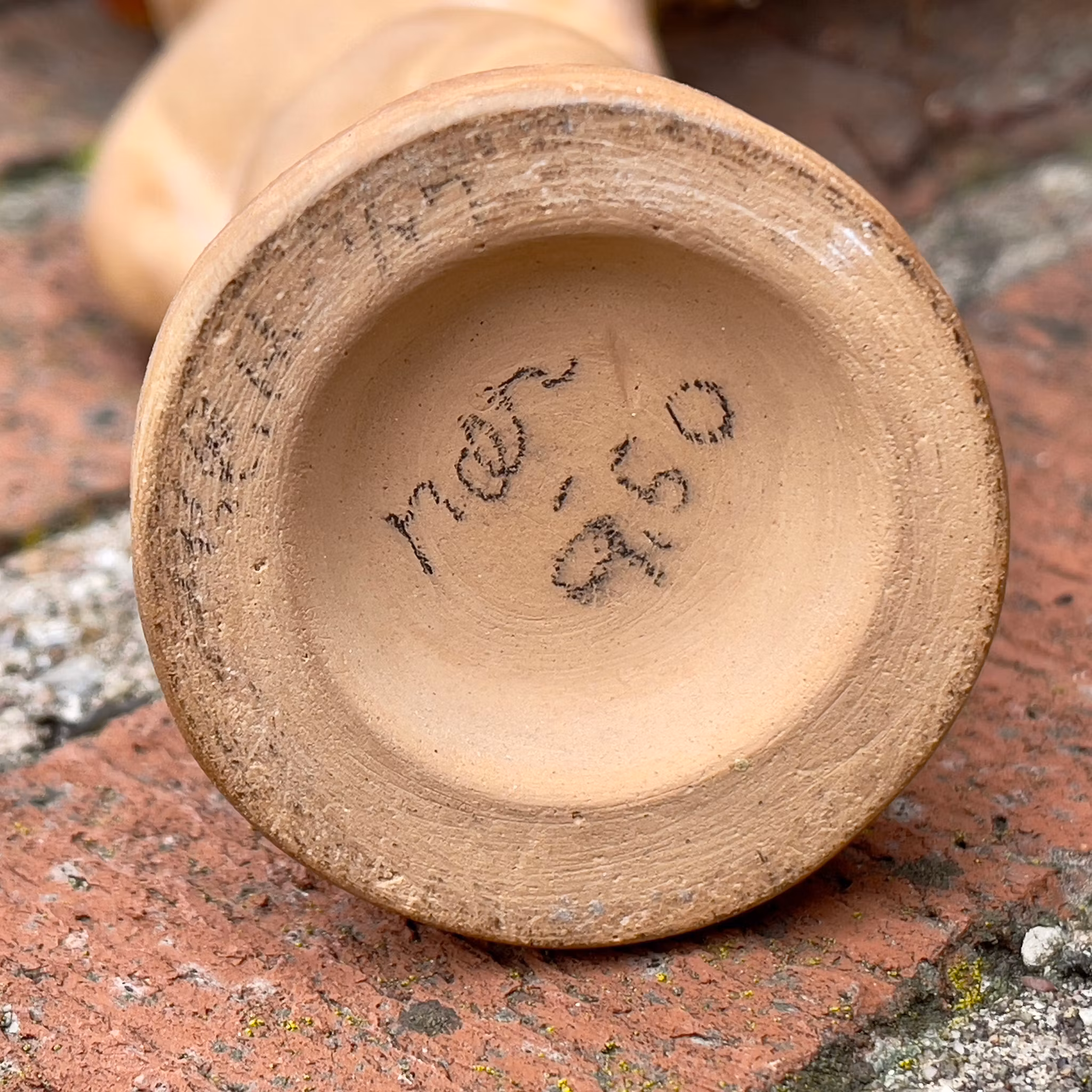 Sculpture en céramique, signée